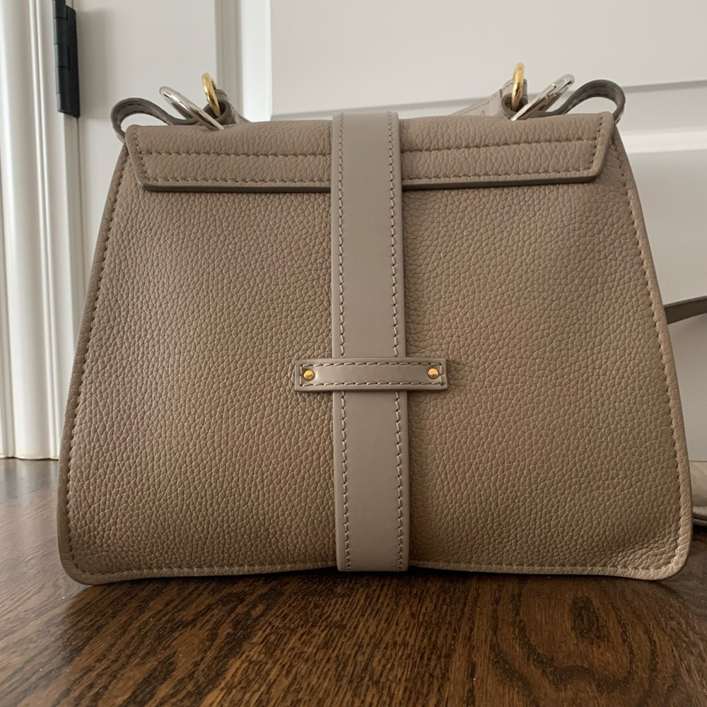 Chloe Aby Medium Shoulder Bag in Motty Grey - Picture 2 of 5